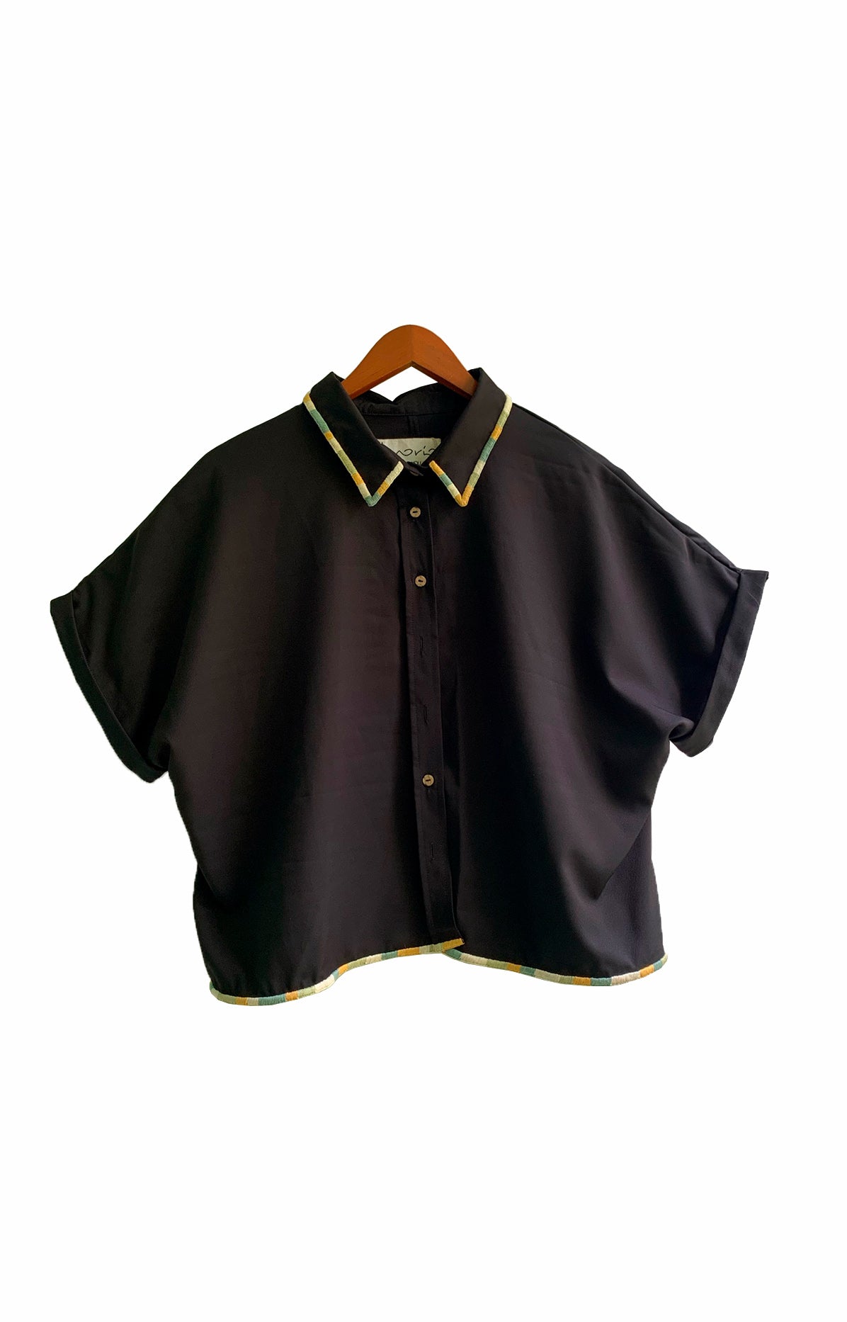 BLUSA SUCULENTA || Negra